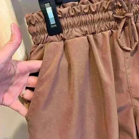 ✨Mondetta performance + luxury size small shorts with pockets - Picture 4 of 7